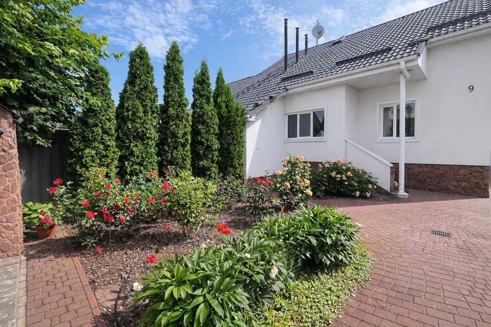 Фото нерухомості